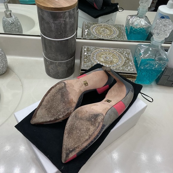 Hugo Boss - Picture 5 of 7